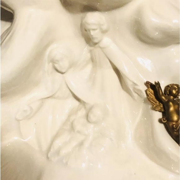 Vintage White Ceramic Christmas Tree Inset Nativity 13" Tall No Base - Picture 3 of 10